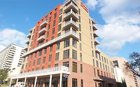 Hampton Inn & Suites Austin at The University Capitol